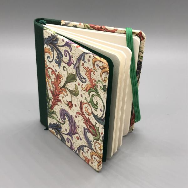 Buch Leinenrücken florentinisch Gummiband handgebunden Notizen grün Seiten